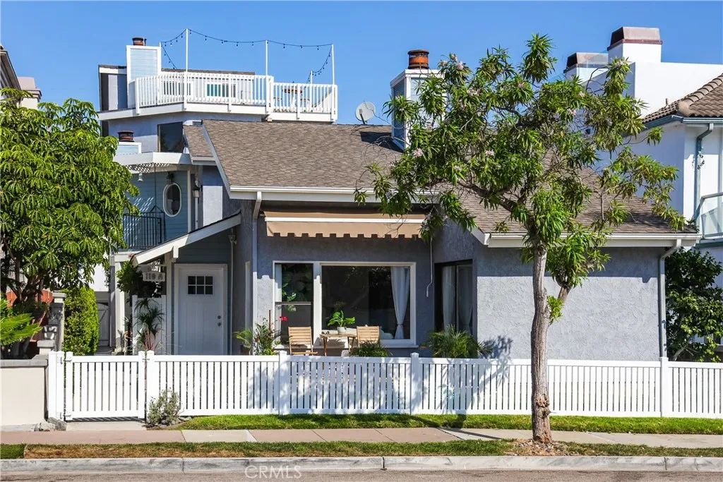 119 2nd Street, Seal Beach, CA 90740