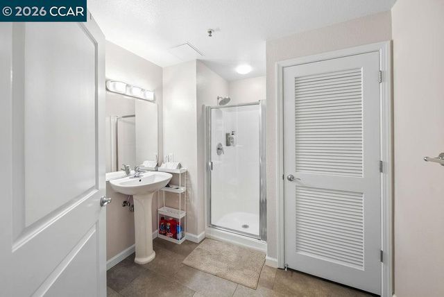 655 12Th St 219, Oakland, CA 94607