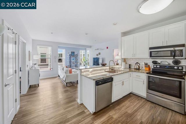 655 12Th St 219, Oakland, CA 94607