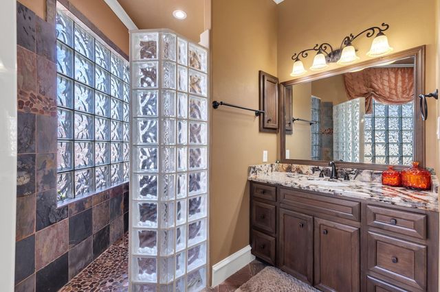 15818 Conners Ace Drive, Spring, TX 77379