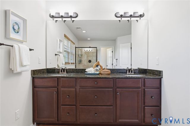 12413 Rotunda Ln, Chester, VA 23836