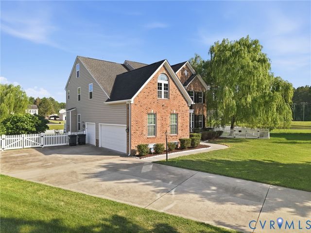 12413 Rotunda Ln, Chester, VA 23836