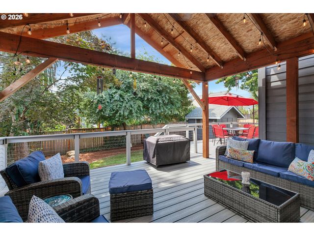 20558 Sw TRAILS END Dr, Sherwood, OR 97140