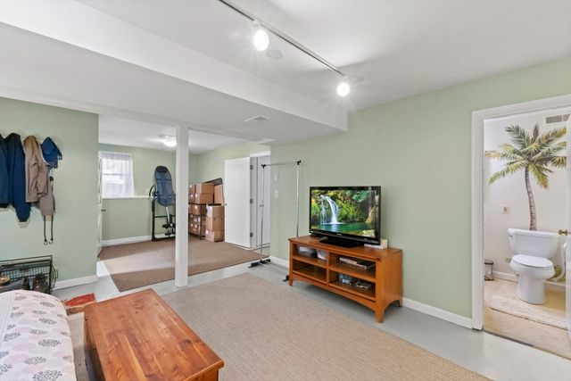 40 William Avenue, Haverhill, MA 01835