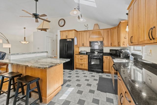 40 William Avenue, Haverhill, MA 01835