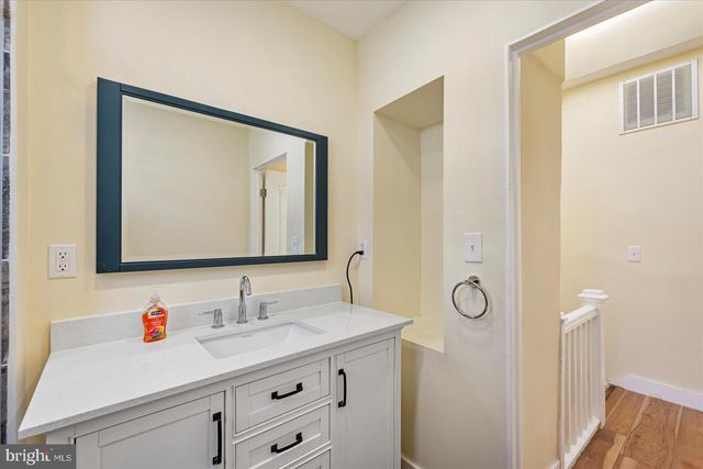 4121 NORFOLK AVE, Baltimore, MD 21216