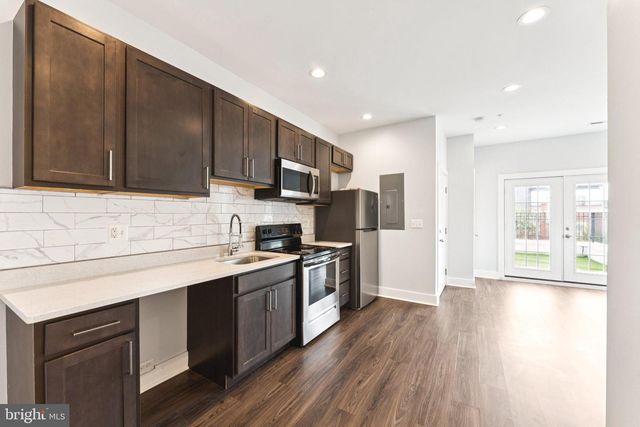 2822 28TH ST SE, Washington, DC 20020