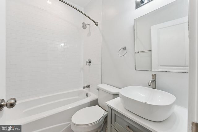 2822 28TH ST SE, Washington, DC 20020