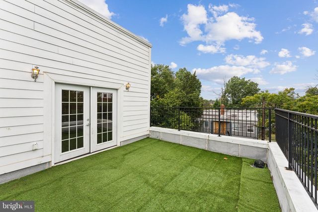 2822 28TH ST SE, Washington, DC 20020