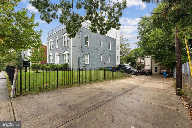 2822 28TH ST SE, Washington, DC 20020