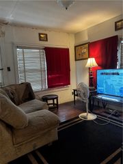 502 Encinal St, Alice, TX 78332