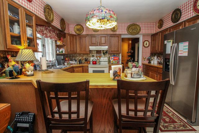 500 E Hoffman Street, Three Rivers City, MI 49093