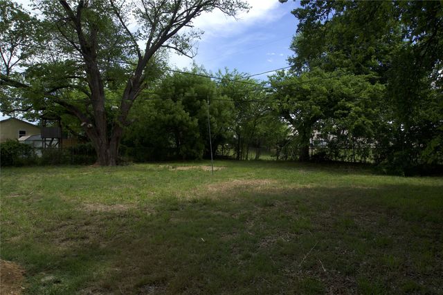 6614 Bridges Avenue, Richland Hills, TX 76118