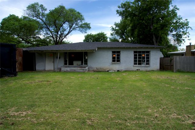 6614 Bridges Avenue, Richland Hills, TX 76118