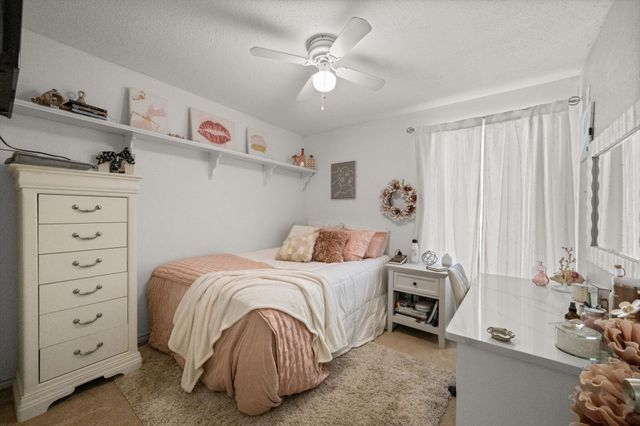 137 N Jessup Street, Alvarado, TX 76009