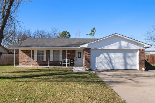 137 N Jessup Street, Alvarado, TX 76009