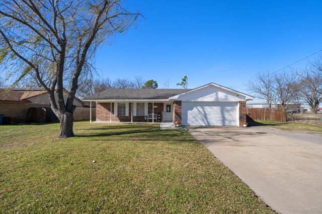 137 N Jessup Street, Alvarado, TX 76009