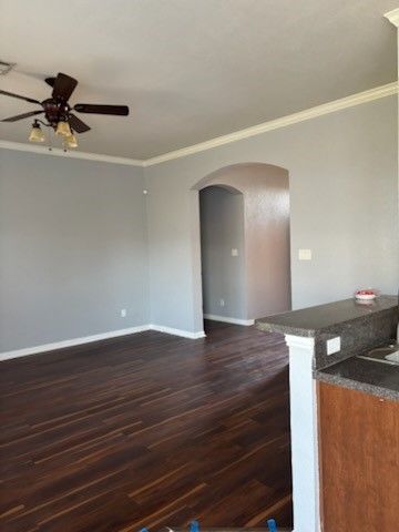 2628 Castle Pines Drive, Burleson, TX 76028