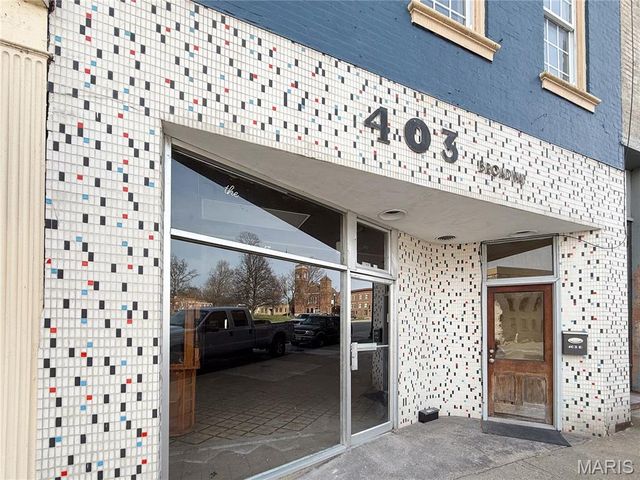 403 Broadway, Hannibal, MO 63401