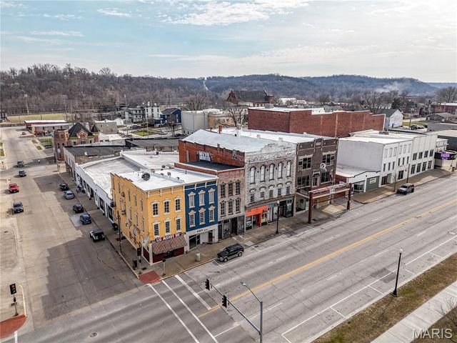 403 Broadway, Hannibal, MO 63401