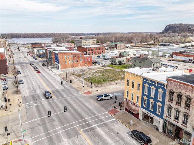 403 Broadway, Hannibal, MO 63401