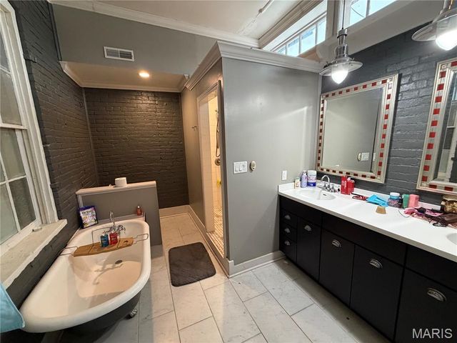 403 Broadway, Hannibal, MO 63401