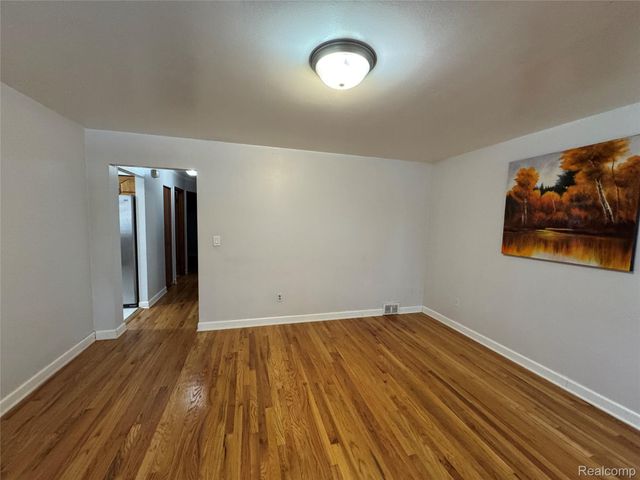 24903 Hass Street, Dearborn Heights, MI 48127