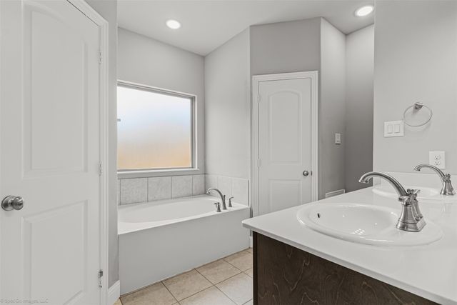 506 Sabine Drive, Crandall, TX 75114