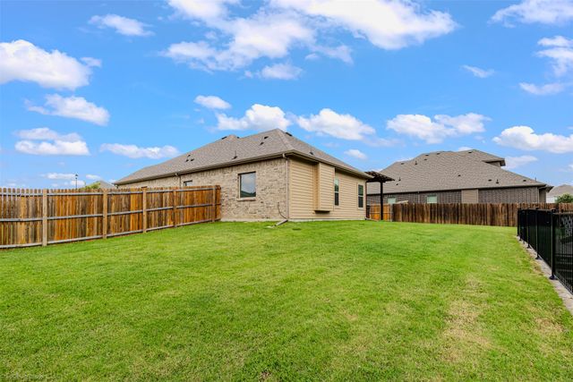 506 Sabine Drive, Crandall, TX 75114