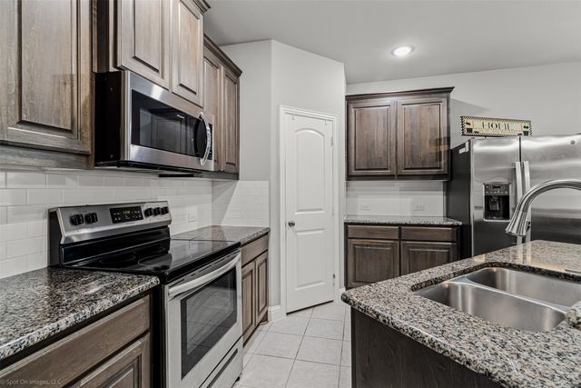 506 Sabine Drive, Crandall, TX 75114