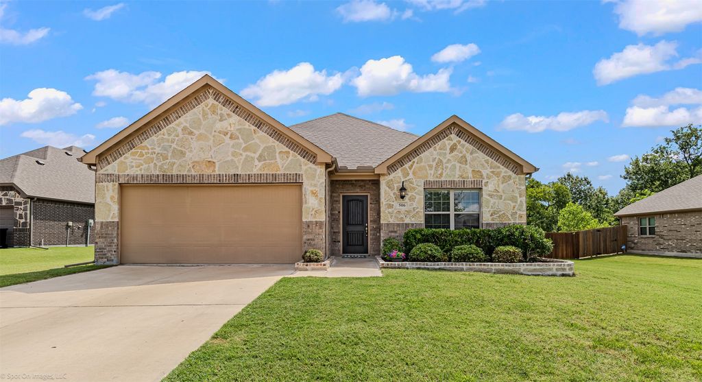 506 Sabine Drive, Crandall, TX 75114