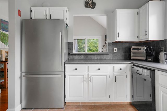 82 Spinnaker Way, Portsmouth, NH 03801