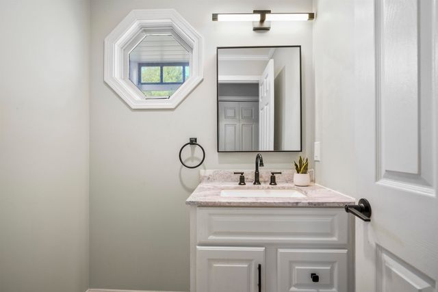 82 Spinnaker Way, Portsmouth, NH 03801