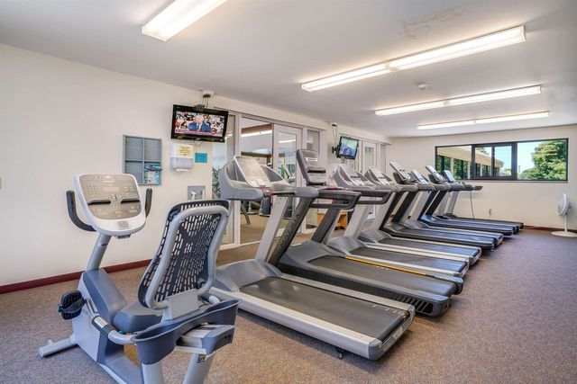 82 Spinnaker Way, Portsmouth, NH 03801