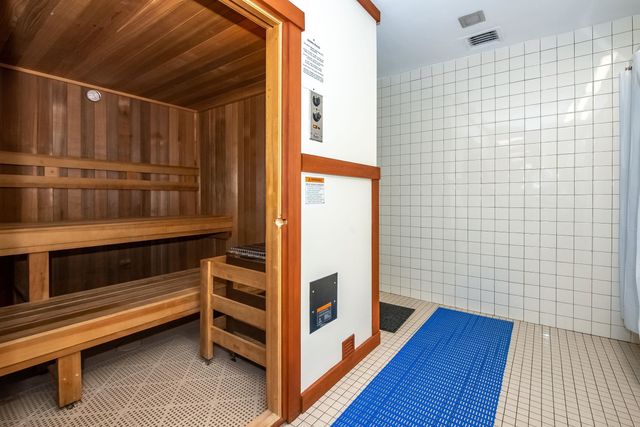 82 Spinnaker Way, Portsmouth, NH 03801