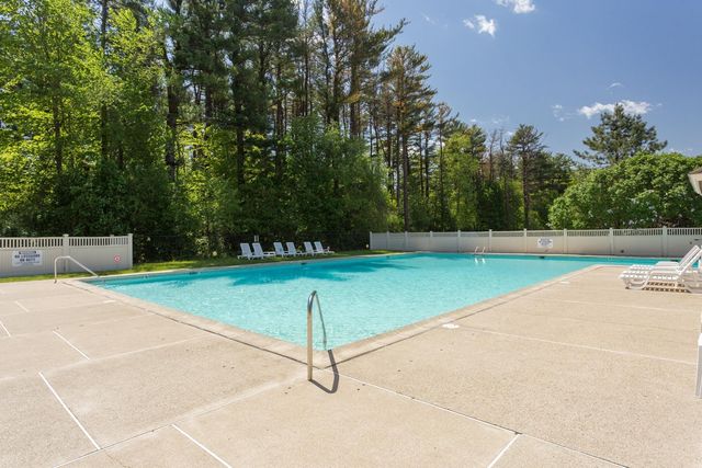 82 Spinnaker Way, Portsmouth, NH 03801