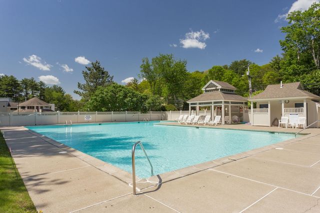 82 Spinnaker Way, Portsmouth, NH 03801