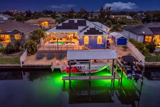 704 EAGLE LANE, Apollo Beach, FL 33572