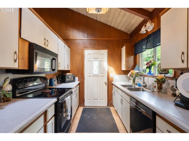 84886 HIGHWAY 101, Seaside, OR 97138