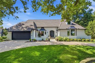 3205 W 83rd Street, Leawood, KS 66206