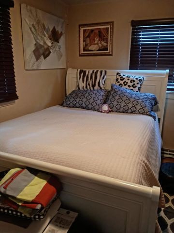 14041 S Calhoun Avenue, Burnham, IL 60633