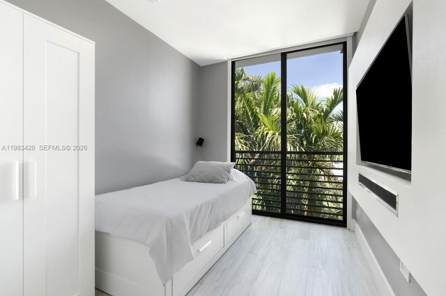 1065 99th St, Bay Harbor Islands, FL 33154