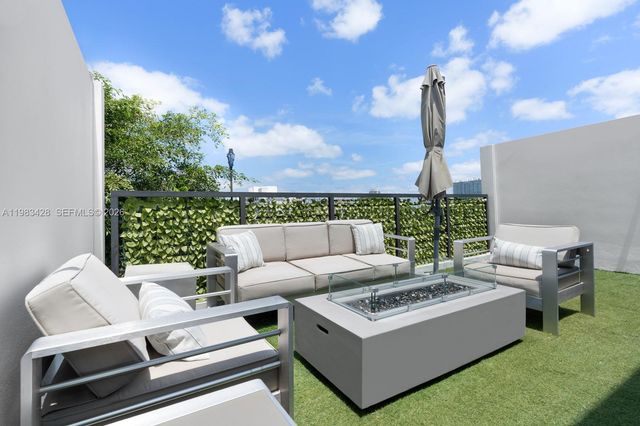 1065 99th St, Bay Harbor Islands, FL 33154