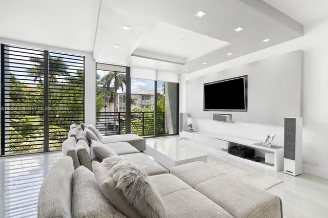 1065 99th St, Bay Harbor Islands, FL 33154