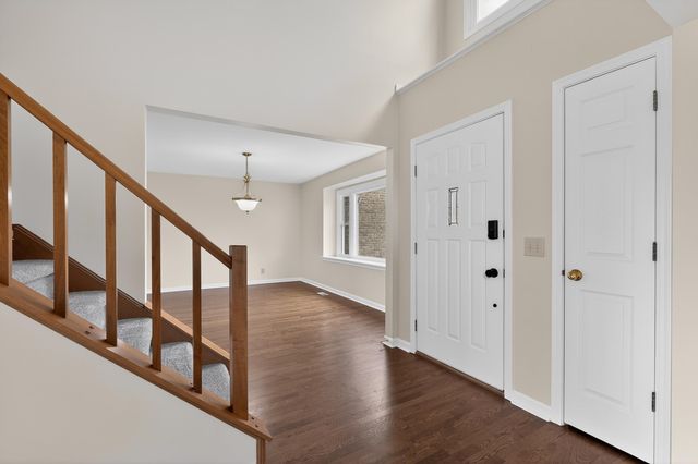 9754 Windsor Way, Florence, KY 41042