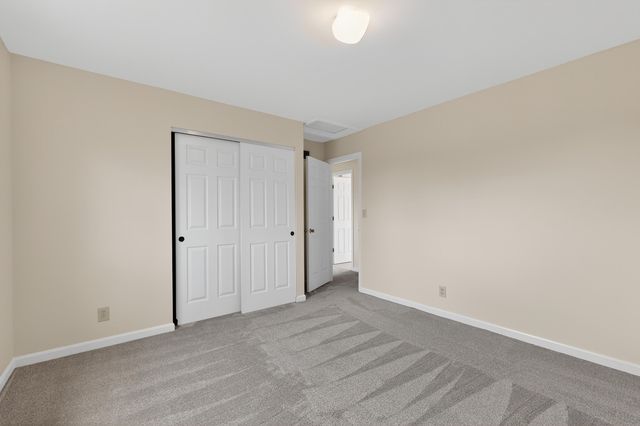 9754 Windsor Way, Florence, KY 41042