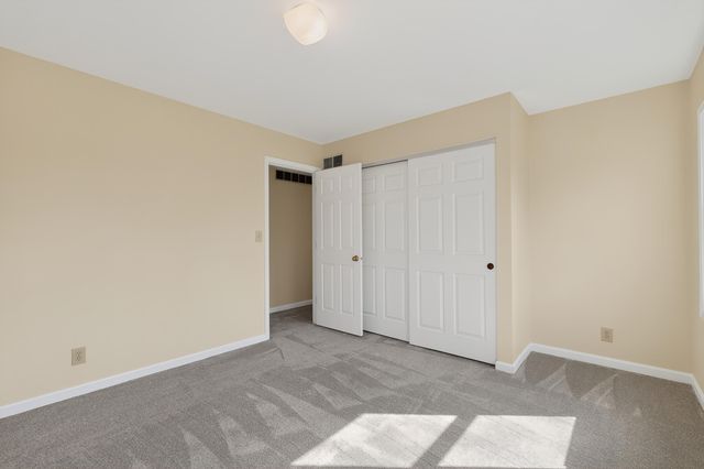 9754 Windsor Way, Florence, KY 41042