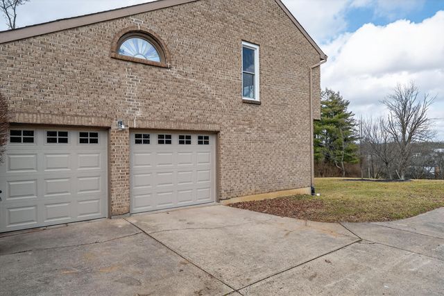 9754 Windsor Way, Florence, KY 41042