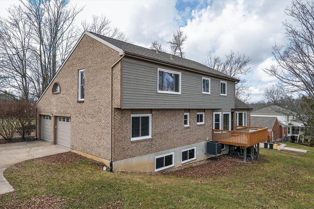 9754 Windsor Way, Florence, KY 41042