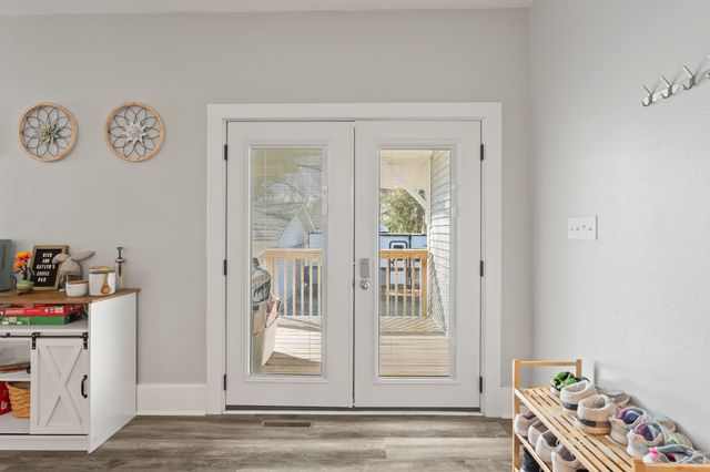 1017 S 6th Avenue W, Newton, IA 50208